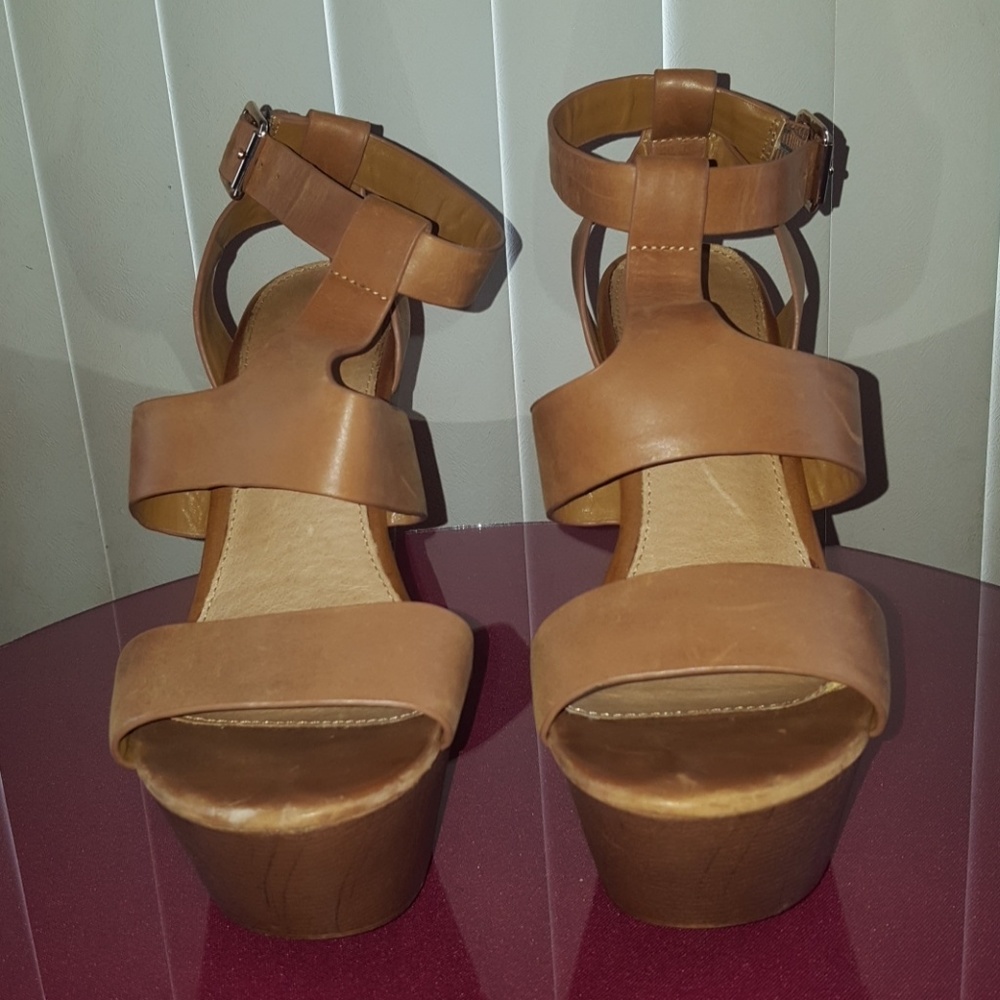 Aldo leather wedge sandals